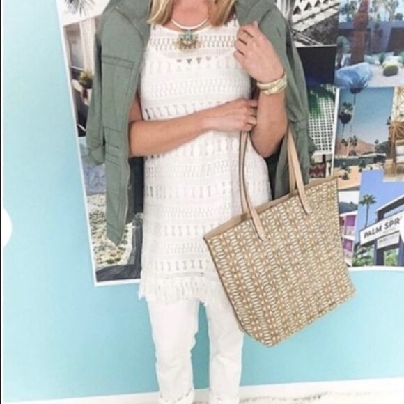 Stella & Dot Fillmore Tote - Picture 1 of 7